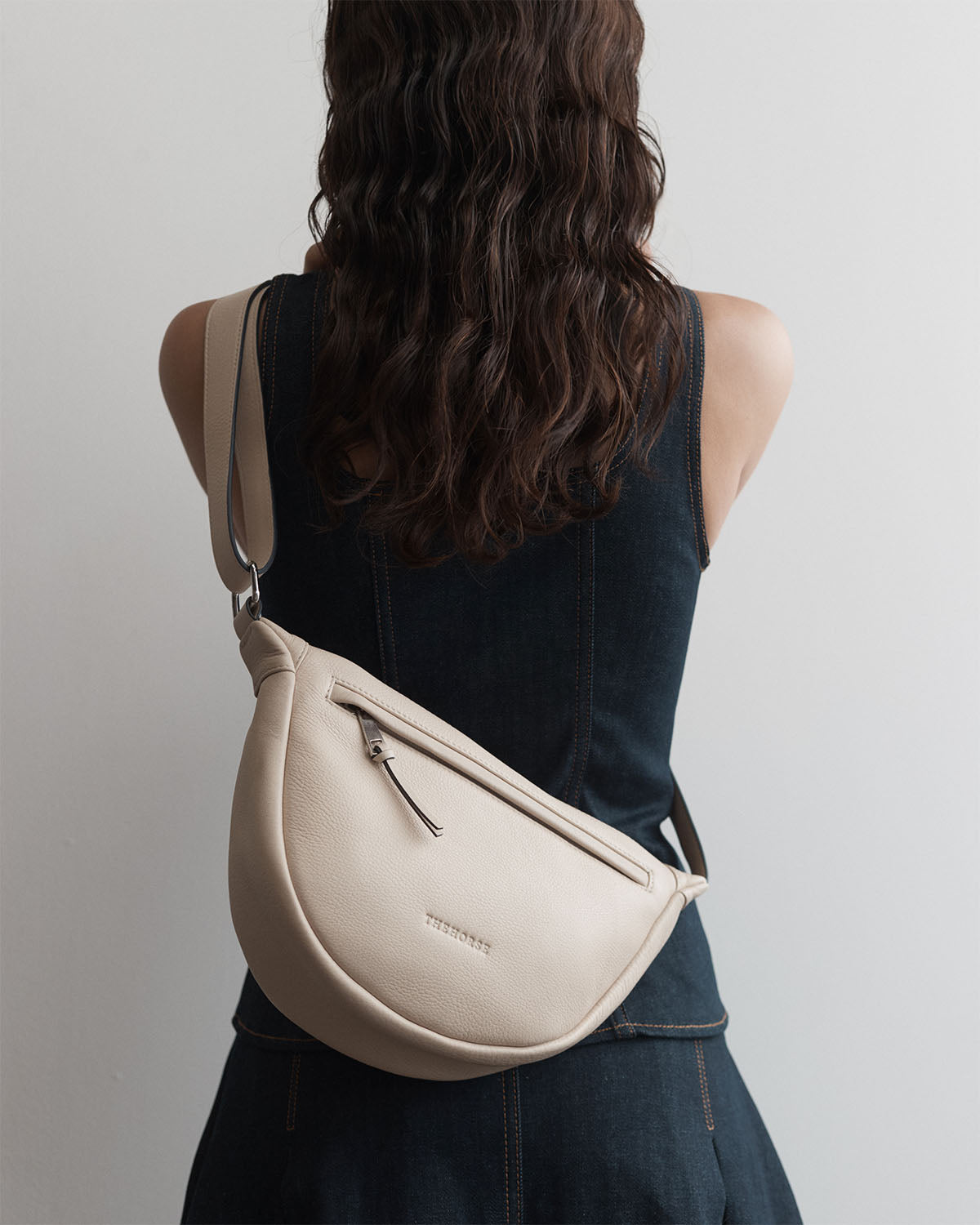 Sporty Crossbody: Oat