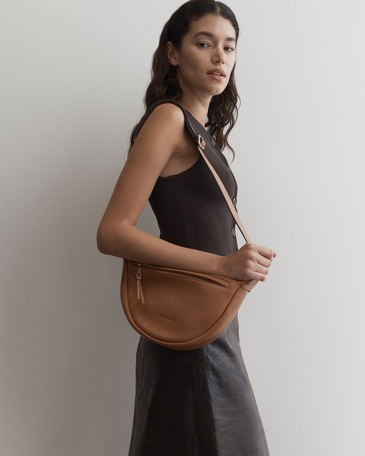 Sporty Crossbody: Tan