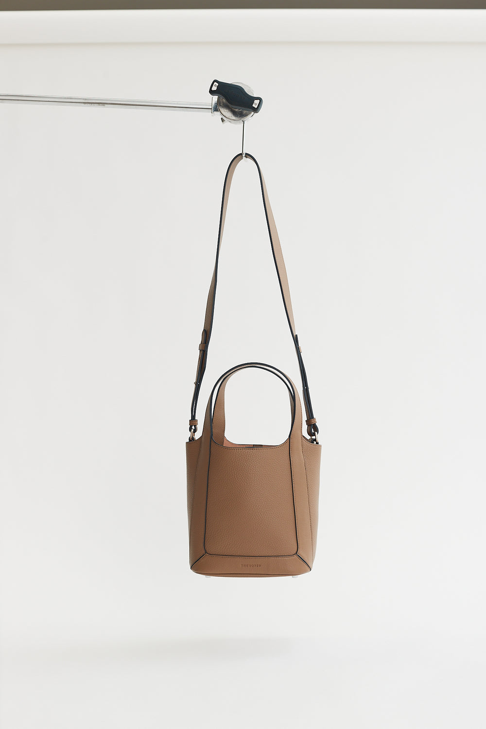 The Alexie Tote in Taupe Leather | The Horse