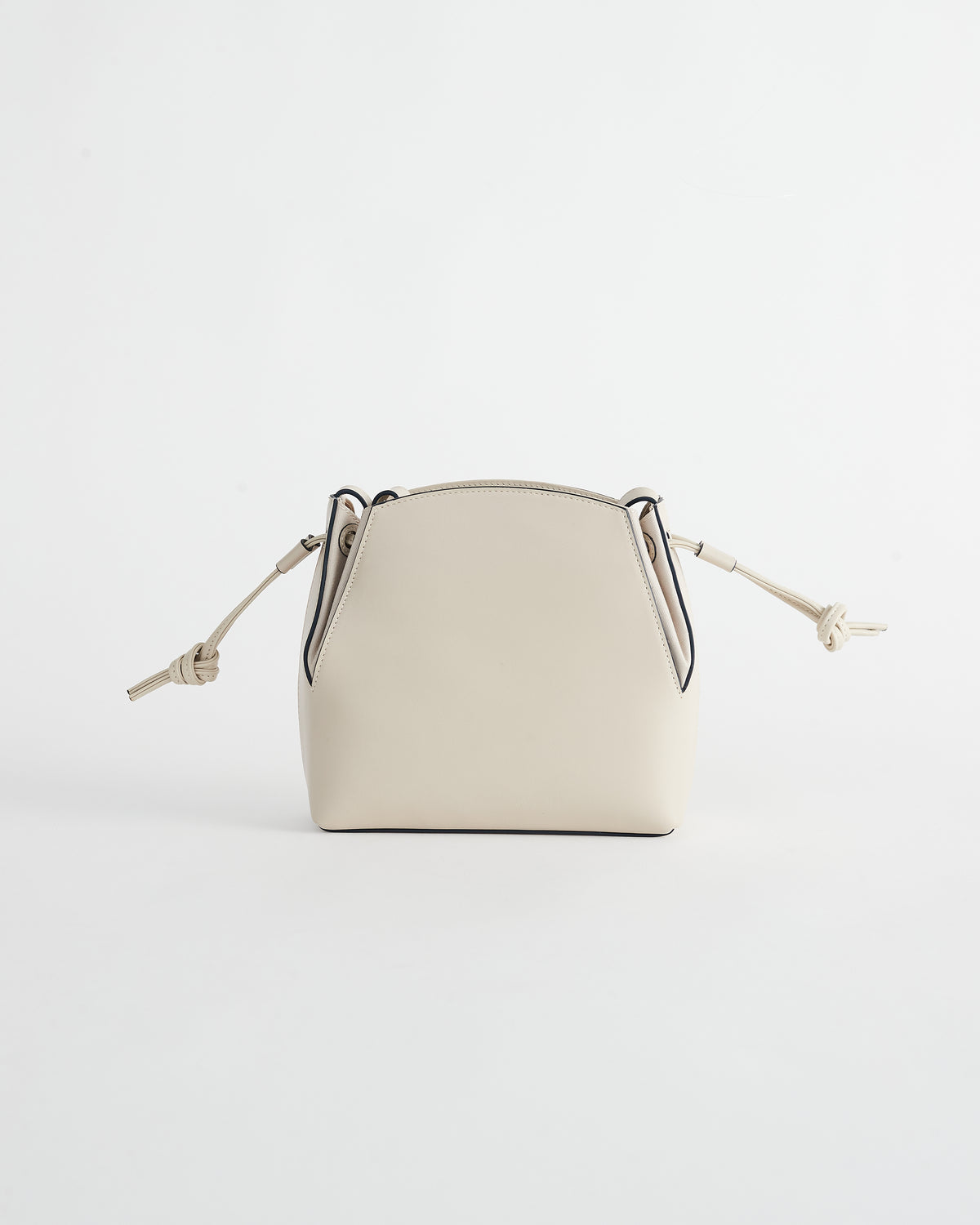 The Juno Leather Crossbody Shoulder Bag in Oat | The Horse